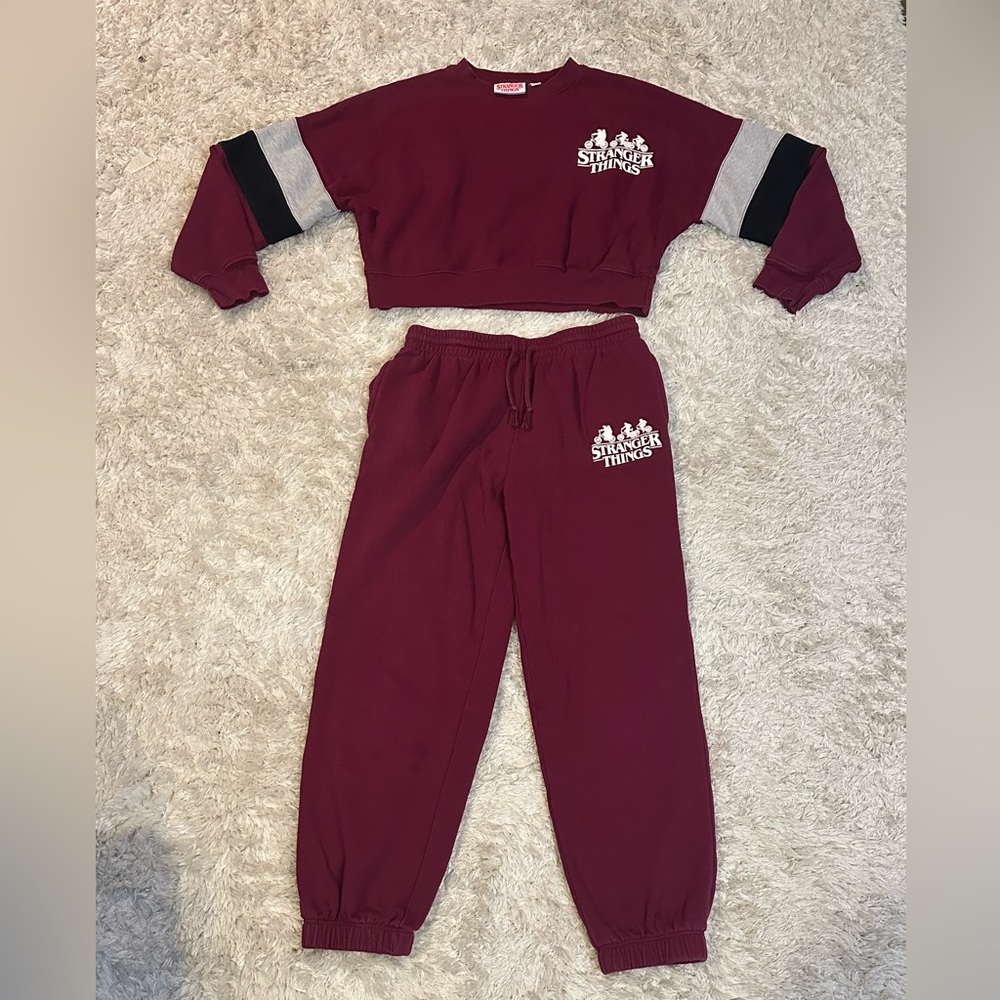 Stranger Things Women's Burgundy Cropped Sweatshirt & Jogger Set